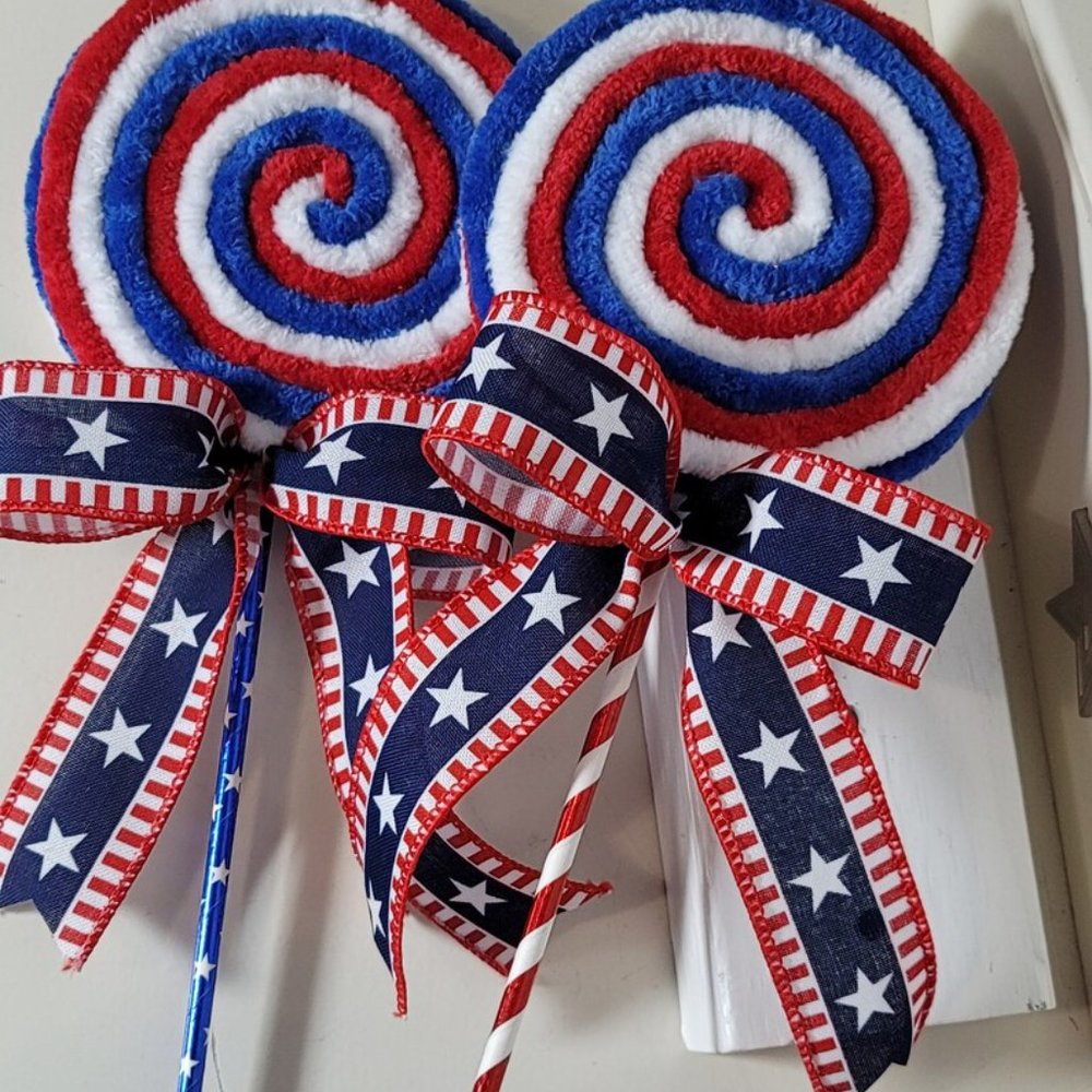 Velvety Red White Blue Patriotic Yarn Lollipops - Set of 2 (Set 2 of 2)